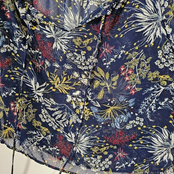 EUC LIKE NEW WAYF FLORAL SPLIT V NECK SHEER LONGSLEEVES TOP SIZE LARGE - Picture 5 of 16